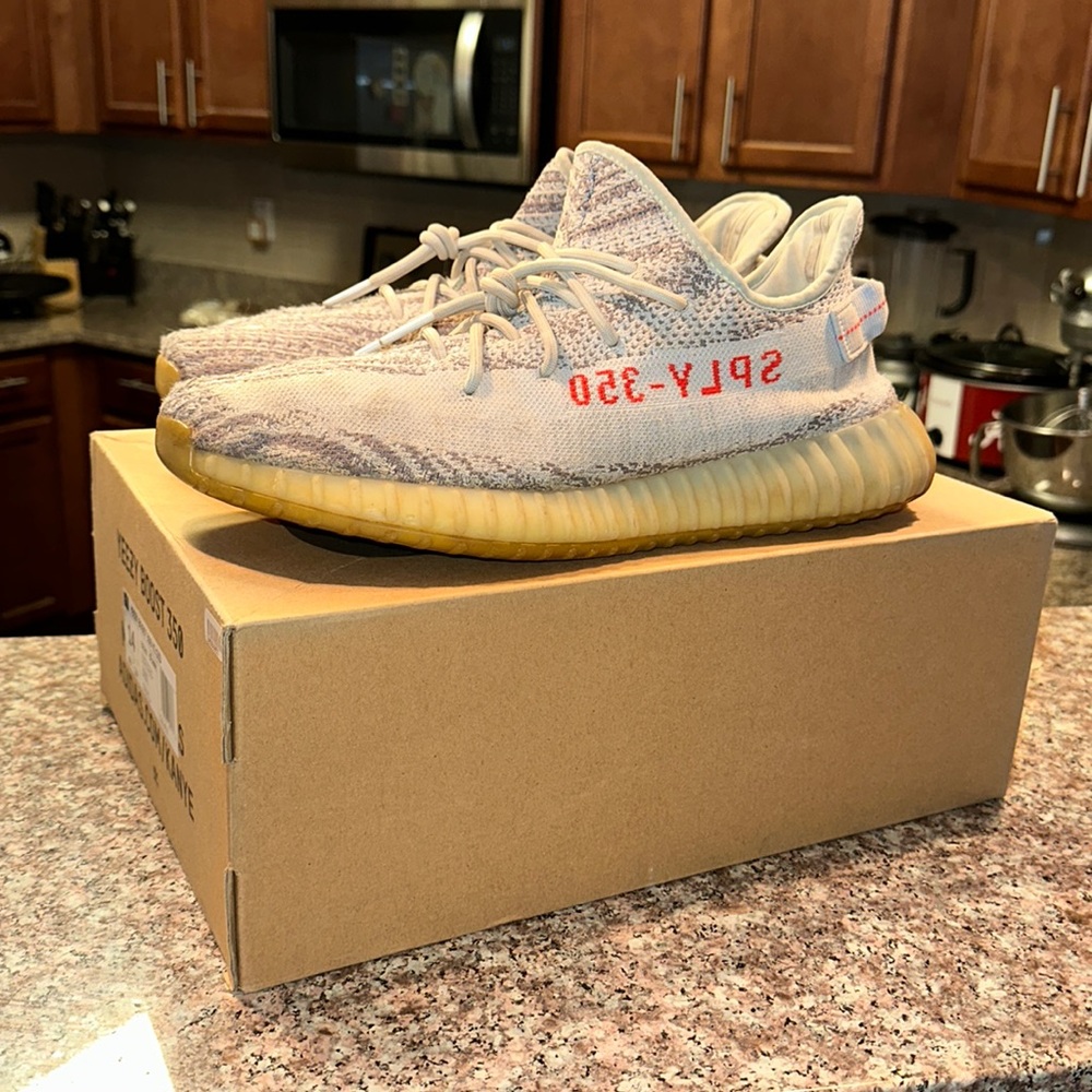 USED ADIDAS YEEZY BLUE TINT SIZE 14 NEGOTIABLE